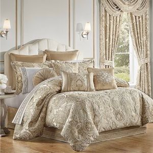 Sandstone j queen king size comforter set
